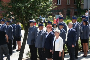 Policjanci na uroczystości.