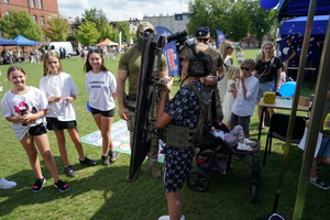 policyjny piknik na Wyspie Młyńskiej